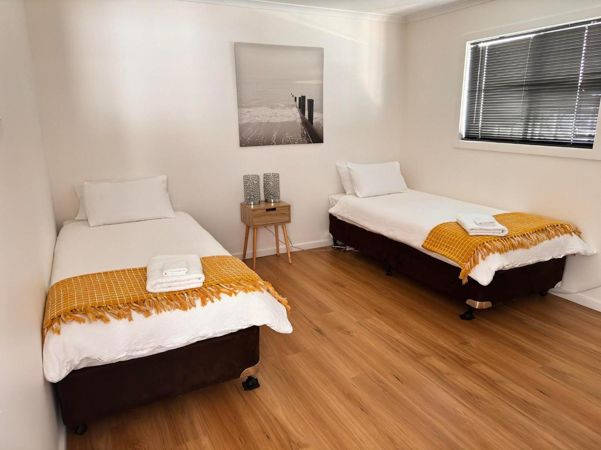 Salty Vibes Apartment Молимук Екстериор снимка